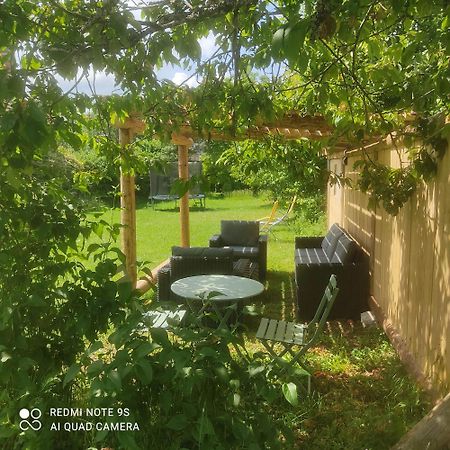 Les Cabanes De Pellier Charcier Экстерьер фото